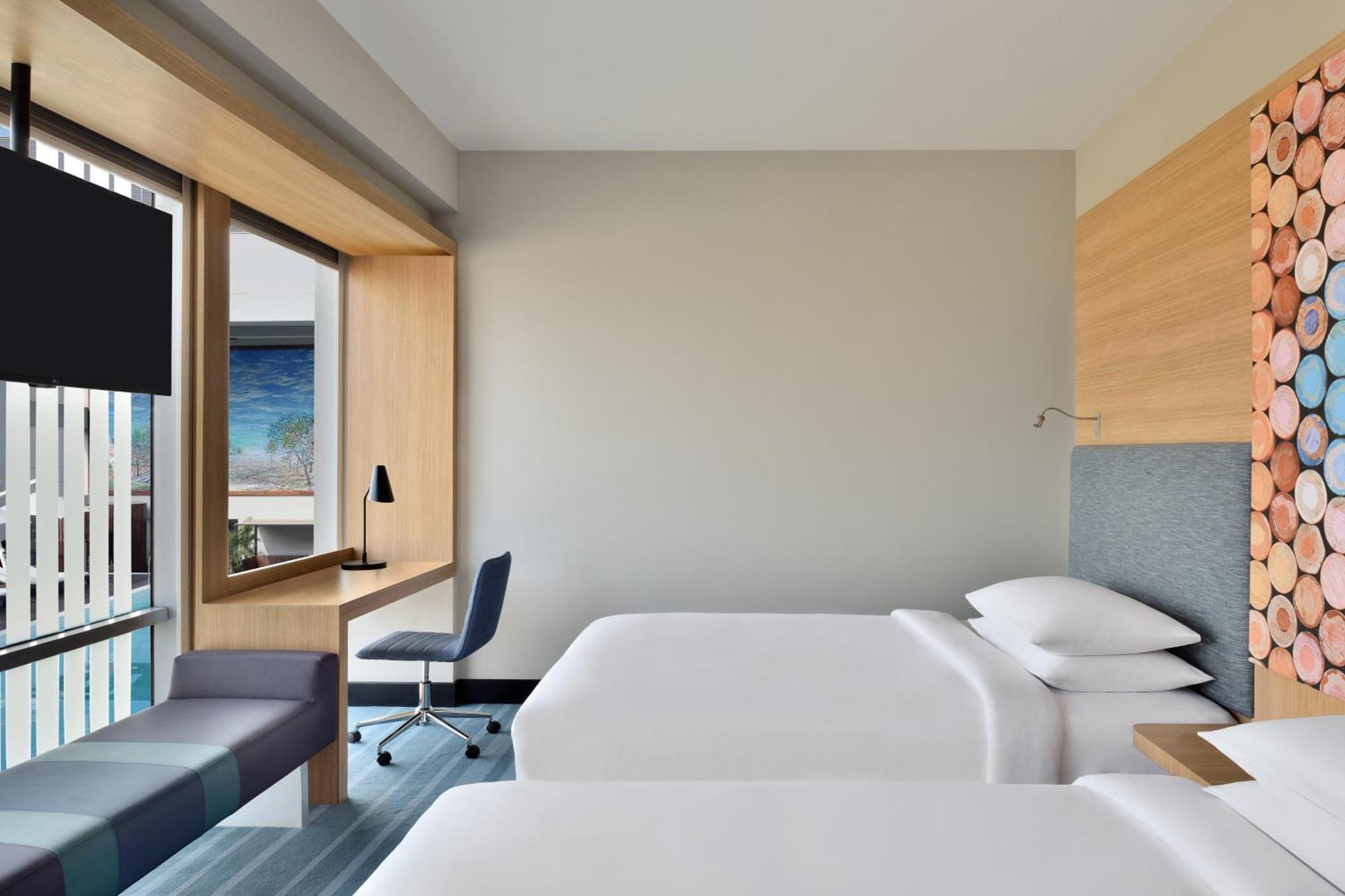 Aloft New Delhi Aerocity Buitenkant foto A guest room at the hotel